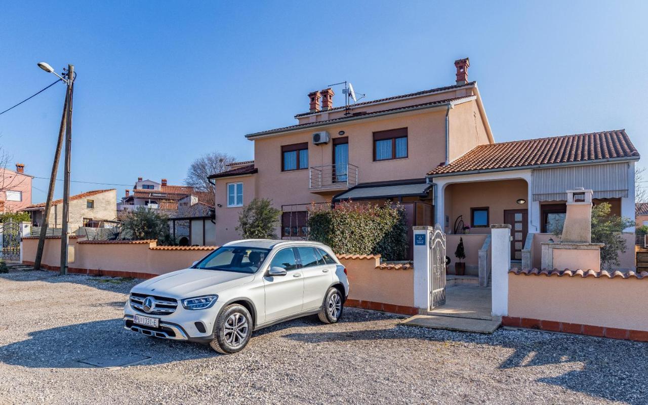 Sweet House With Free Parking Villa Pula Exterior foto