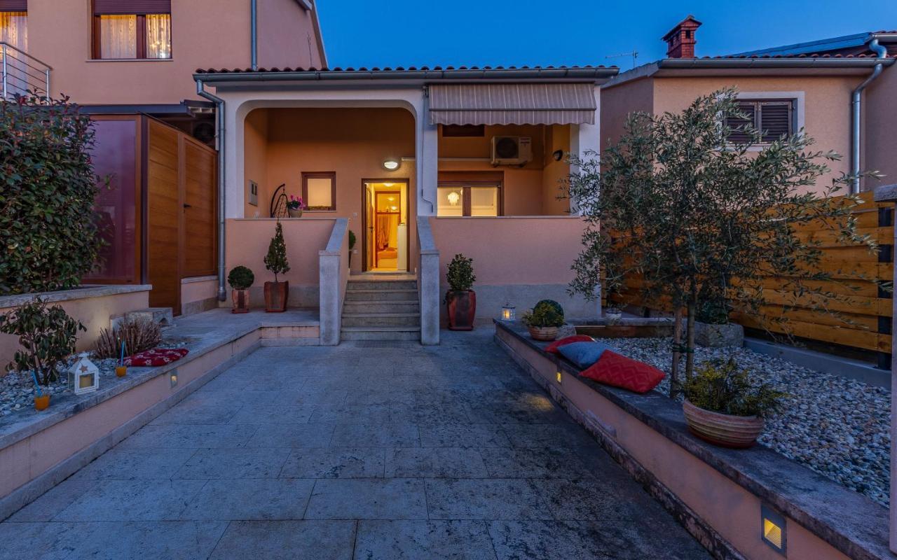 Sweet House With Free Parking Villa Pula Exterior foto